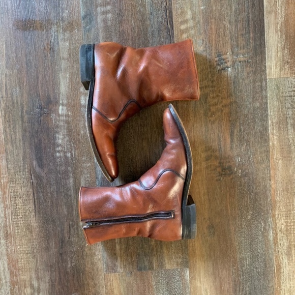 FRYE ZIPPER BOOTS SIZE 8 - Picture 3 of 5